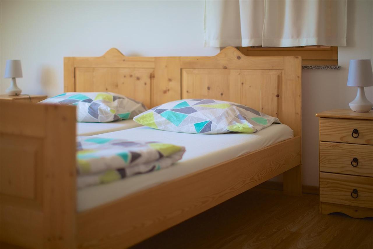 Tourist Farm Apartments Lovrec Jirsovci Kültér fotó