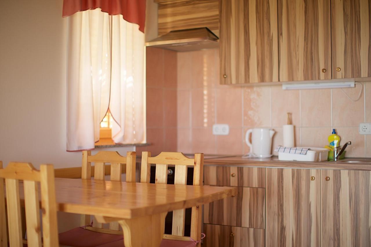 Tourist Farm Apartments Lovrec Jirsovci Kültér fotó