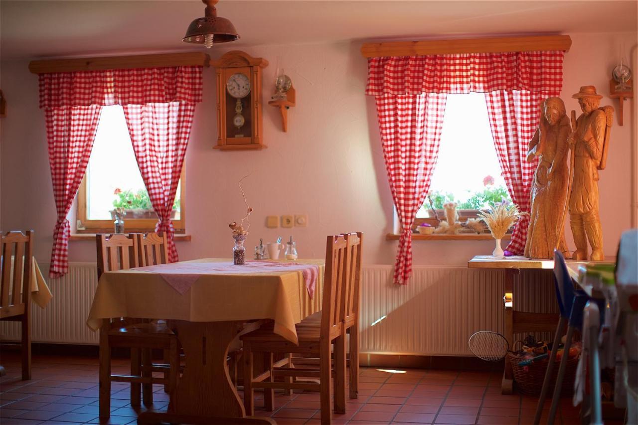Tourist Farm Apartments Lovrec Jirsovci Kültér fotó