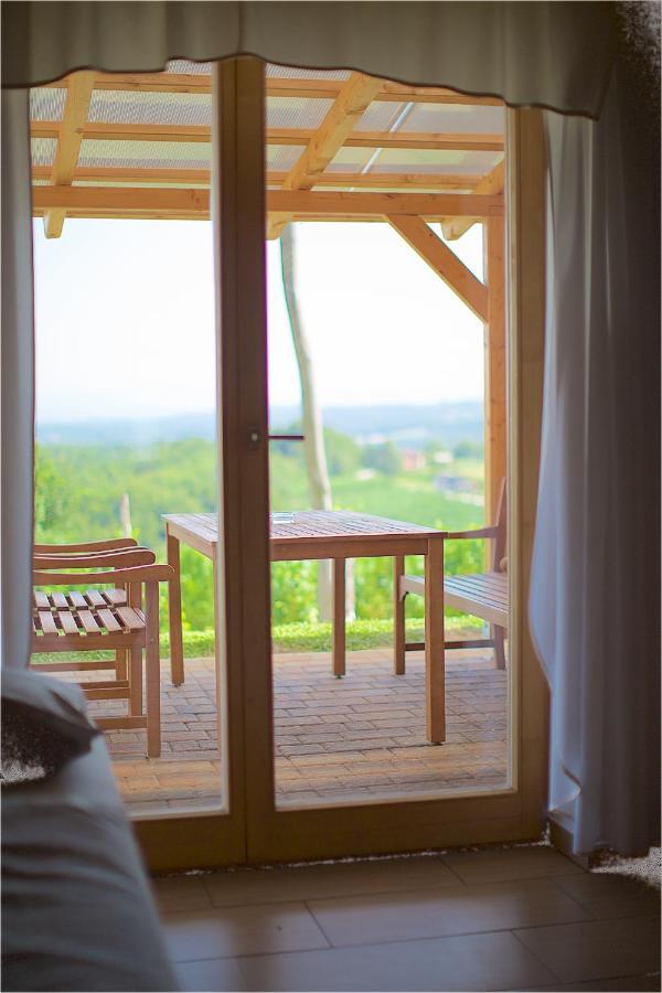 Tourist Farm Apartments Lovrec Jirsovci Kültér fotó