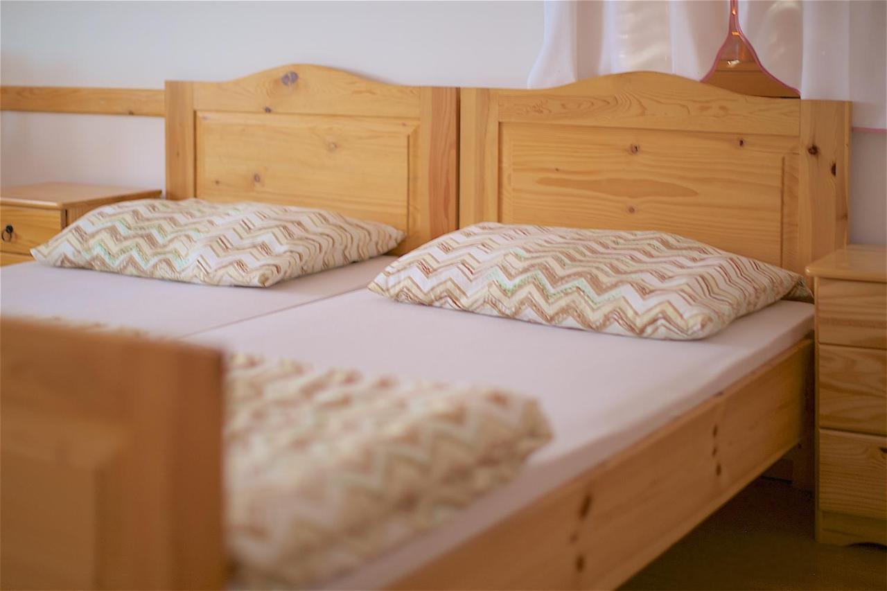 Tourist Farm Apartments Lovrec Jirsovci Kültér fotó