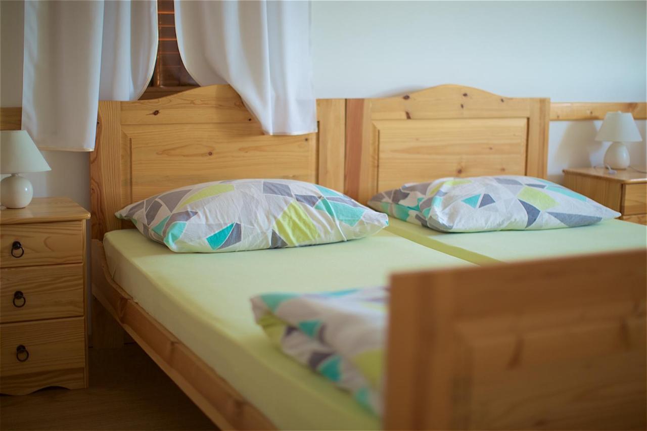 Tourist Farm Apartments Lovrec Jirsovci Kültér fotó